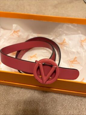 Valentino Pink V-Logo Round Buckle Leather Belt sz L - Authentic